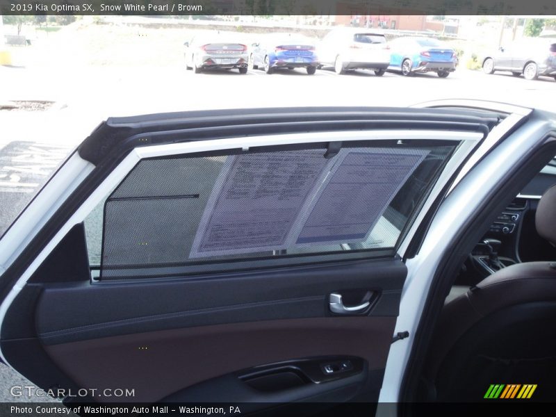 Snow White Pearl / Brown 2019 Kia Optima SX