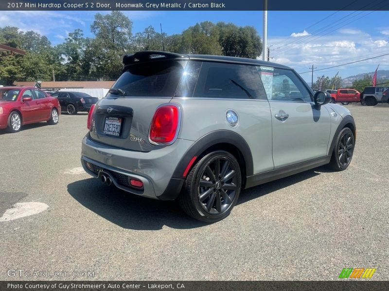 Moonwalk Grey Metallic / Carbon Black 2017 Mini Hardtop Cooper S 2 Door