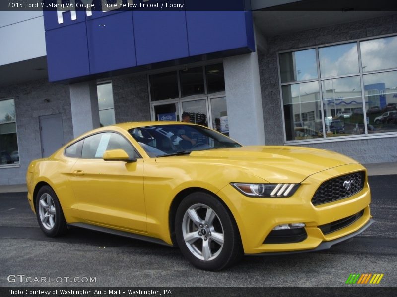 Triple Yellow Tricoat / Ebony 2015 Ford Mustang V6 Coupe