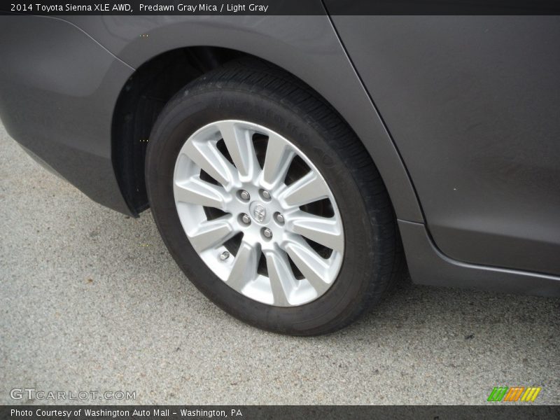 Predawn Gray Mica / Light Gray 2014 Toyota Sienna XLE AWD