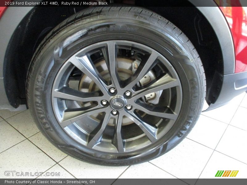  2019 Explorer XLT 4WD Wheel
