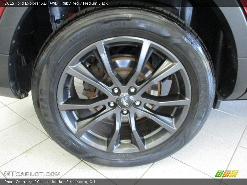  2019 Explorer XLT 4WD Wheel
