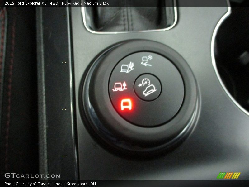 Ruby Red / Medium Black 2019 Ford Explorer XLT 4WD