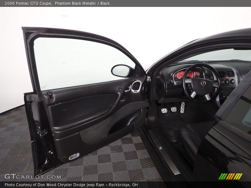 Phantom Black Metallic / Black 2006 Pontiac GTO Coupe
