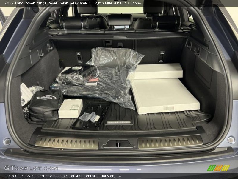  2022 Range Rover Velar R-Dynamic S Trunk