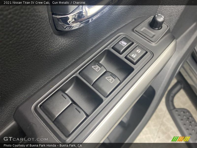 Gun Metallic / Charcoal 2021 Nissan Titan SV Crew Cab