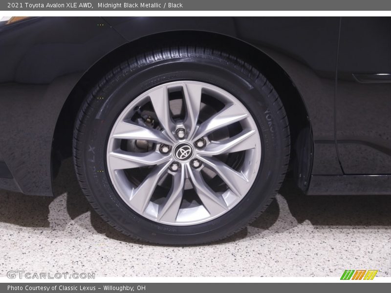 Midnight Black Metallic / Black 2021 Toyota Avalon XLE AWD