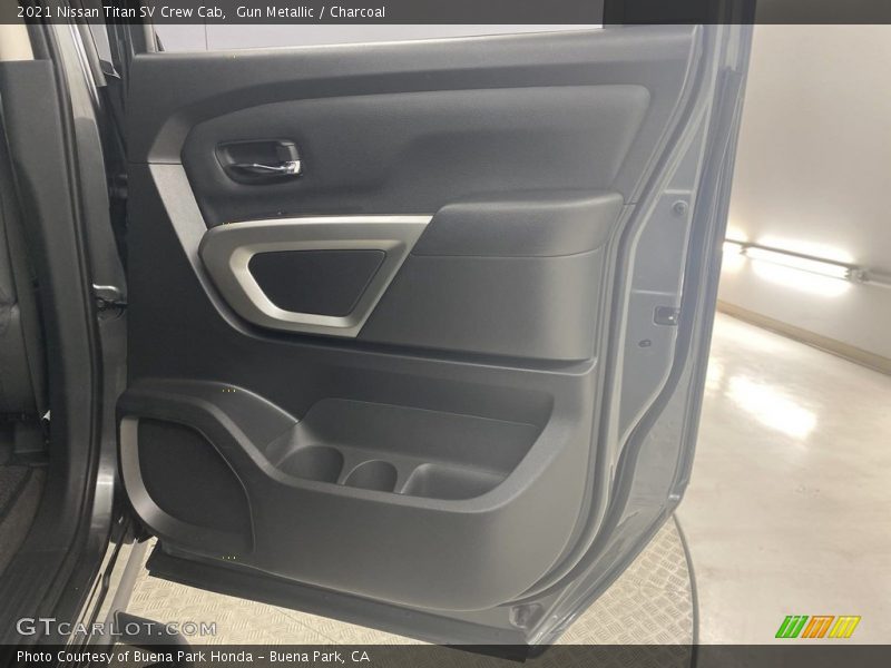 Gun Metallic / Charcoal 2021 Nissan Titan SV Crew Cab