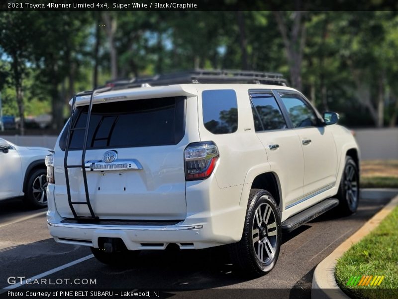 Super White / Black/Graphite 2021 Toyota 4Runner Limited 4x4