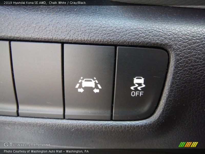 Chalk White / Gray/Black 2019 Hyundai Kona SE AWD