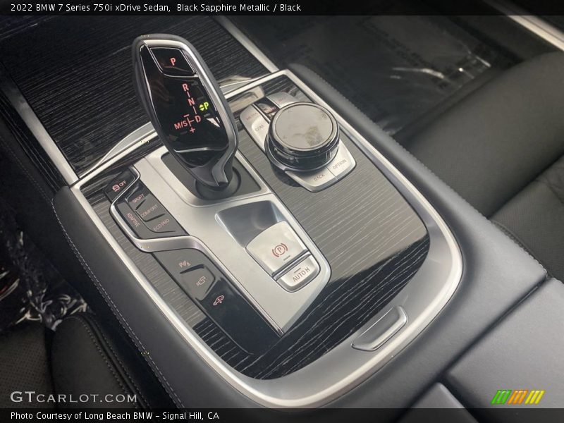  2022 7 Series 750i xDrive Sedan 8 Speed Automatic Shifter
