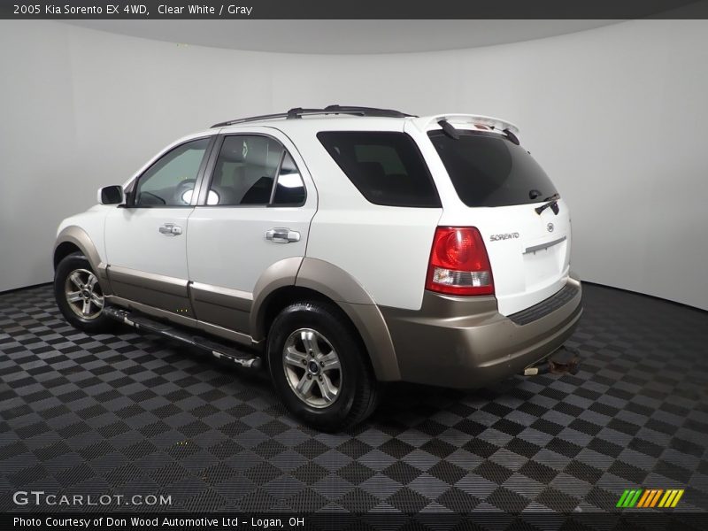 Clear White / Gray 2005 Kia Sorento EX 4WD
