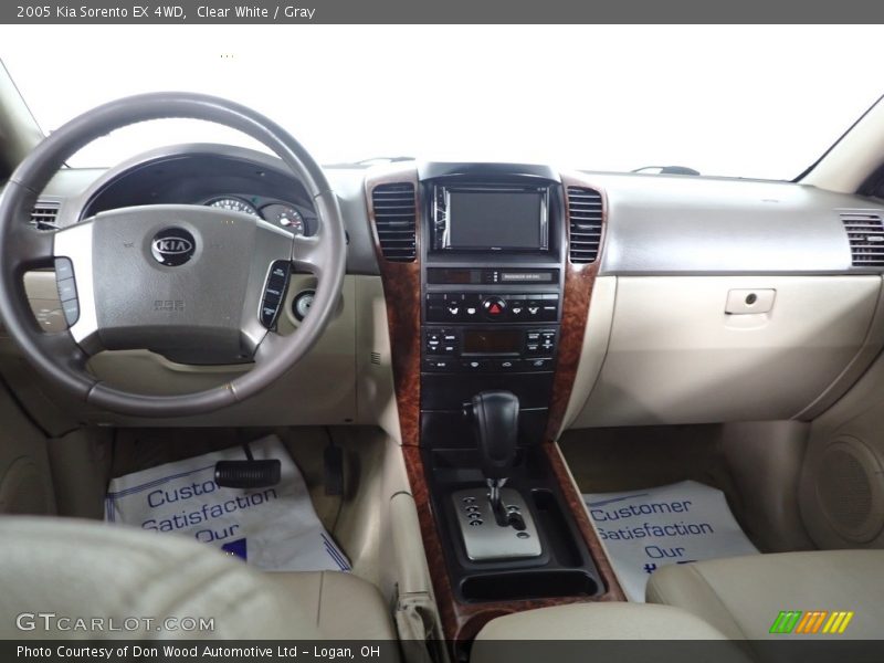 Clear White / Gray 2005 Kia Sorento EX 4WD