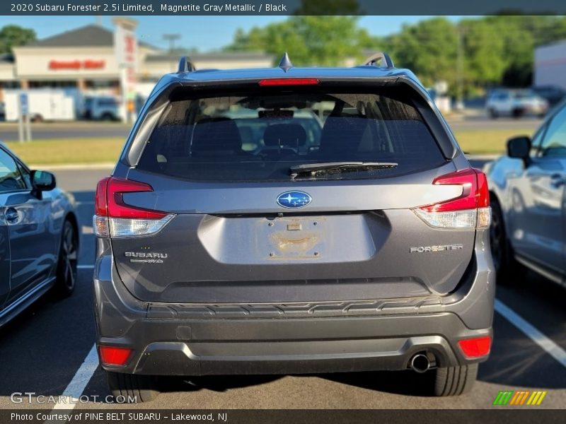 Magnetite Gray Metallic / Black 2020 Subaru Forester 2.5i Limited