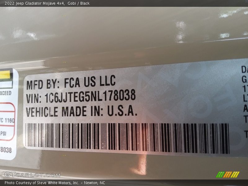 Gobi / Black 2022 Jeep Gladiator Mojave 4x4