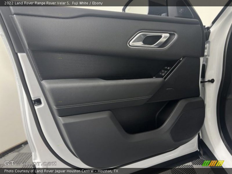 Fuji White / Ebony 2022 Land Rover Range Rover Velar S