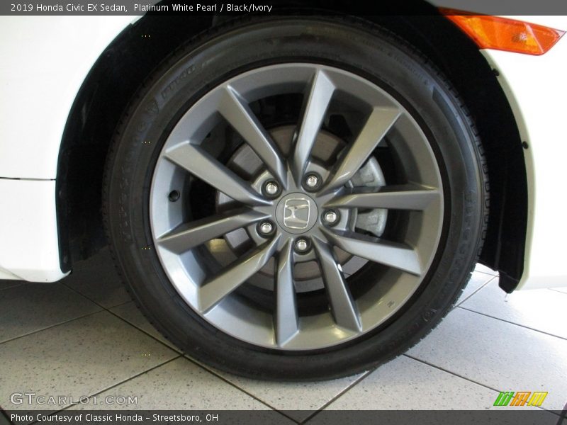 Platinum White Pearl / Black/Ivory 2019 Honda Civic EX Sedan