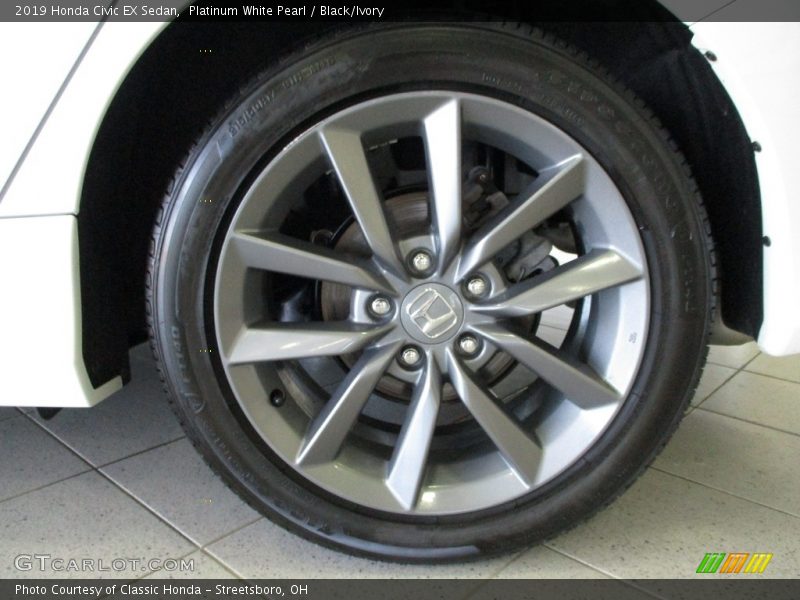Platinum White Pearl / Black/Ivory 2019 Honda Civic EX Sedan