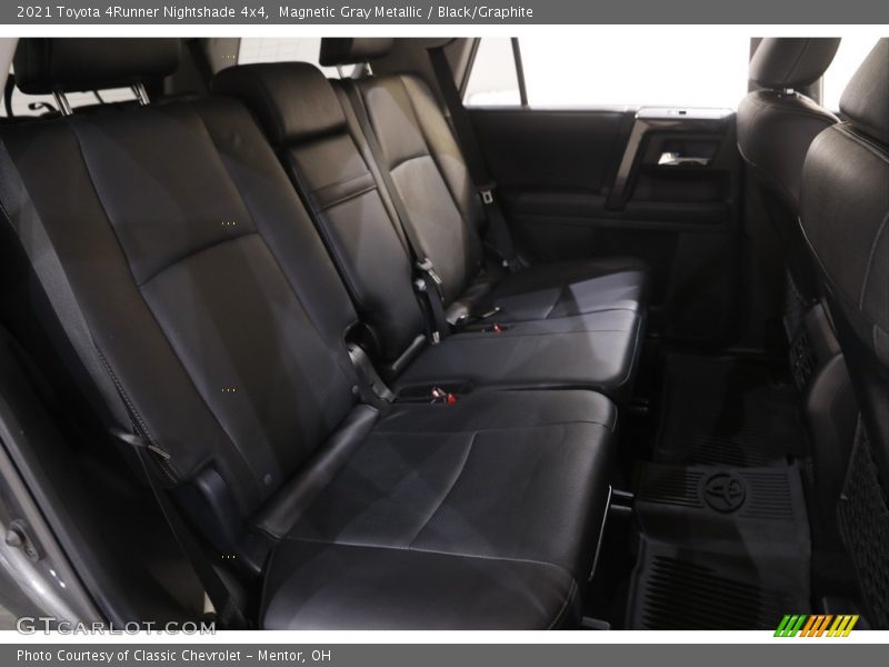 Magnetic Gray Metallic / Black/Graphite 2021 Toyota 4Runner Nightshade 4x4