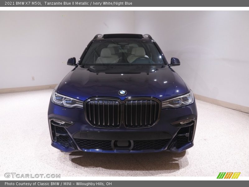 Tanzanite Blue II Metallic / Ivory White/Night Blue 2021 BMW X7 M50i