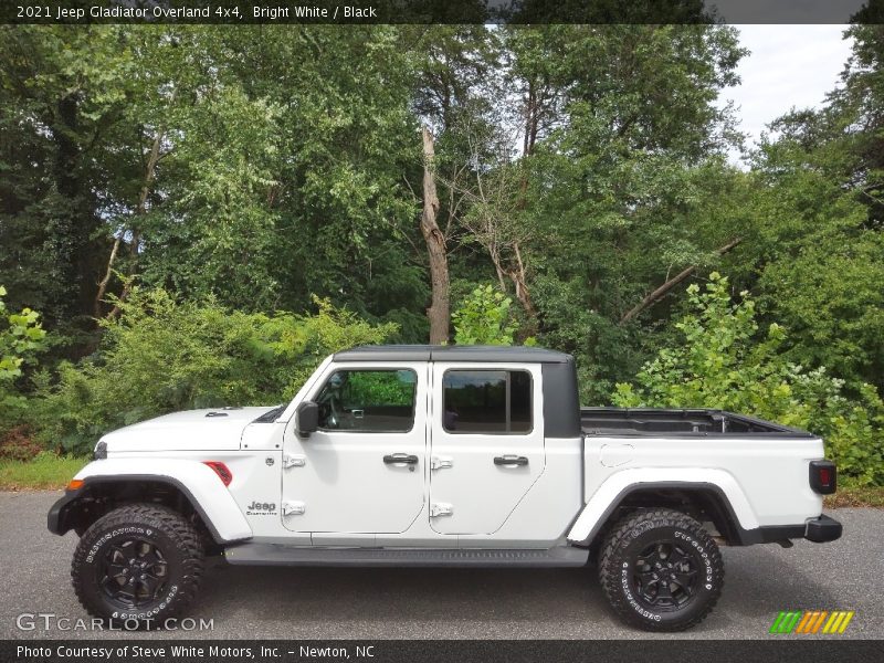 Bright White / Black 2021 Jeep Gladiator Overland 4x4