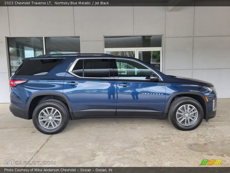 Northsky Blue Metallic / Jet Black 2023 Chevrolet Traverse LT