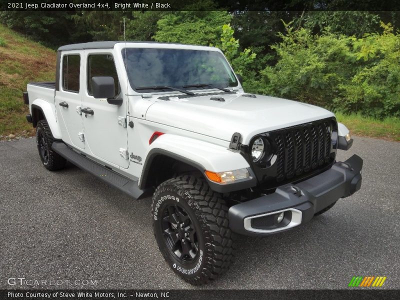 Bright White / Black 2021 Jeep Gladiator Overland 4x4