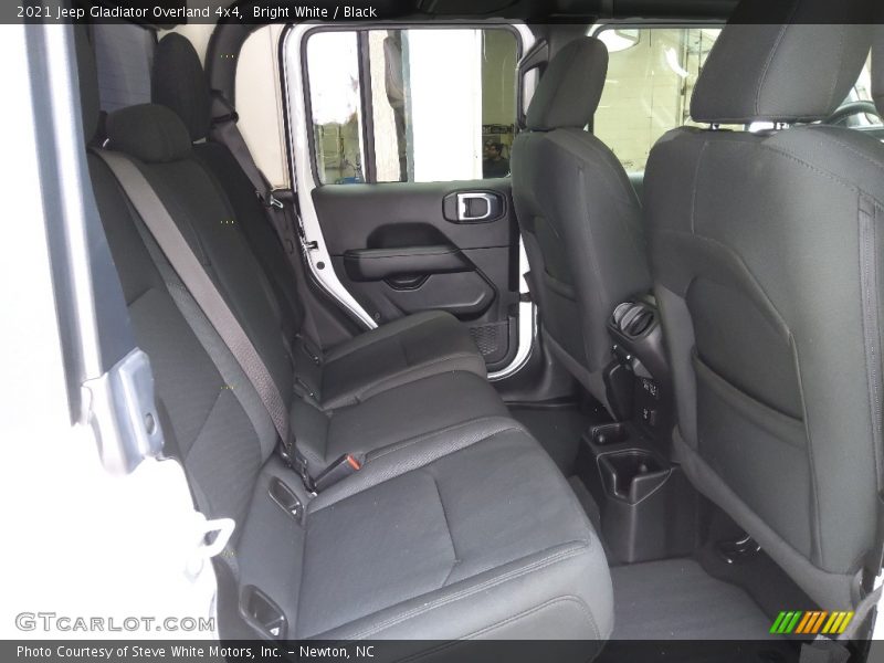 Bright White / Black 2021 Jeep Gladiator Overland 4x4