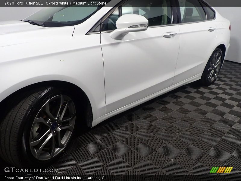 Oxford White / Medium Light Stone 2020 Ford Fusion SEL
