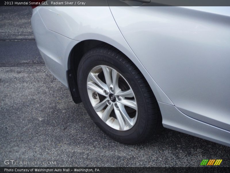 Radiant Silver / Gray 2013 Hyundai Sonata GLS