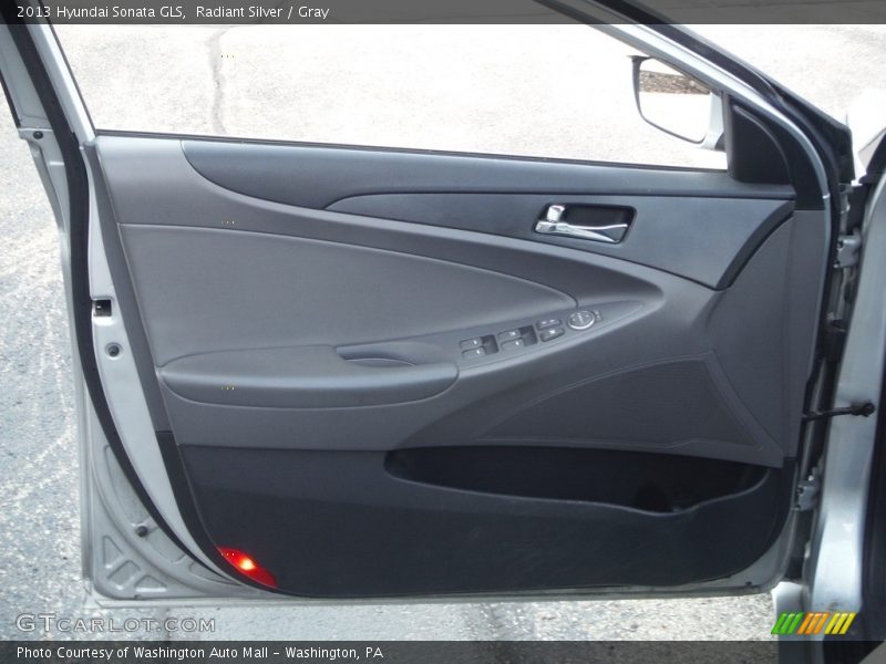 Radiant Silver / Gray 2013 Hyundai Sonata GLS