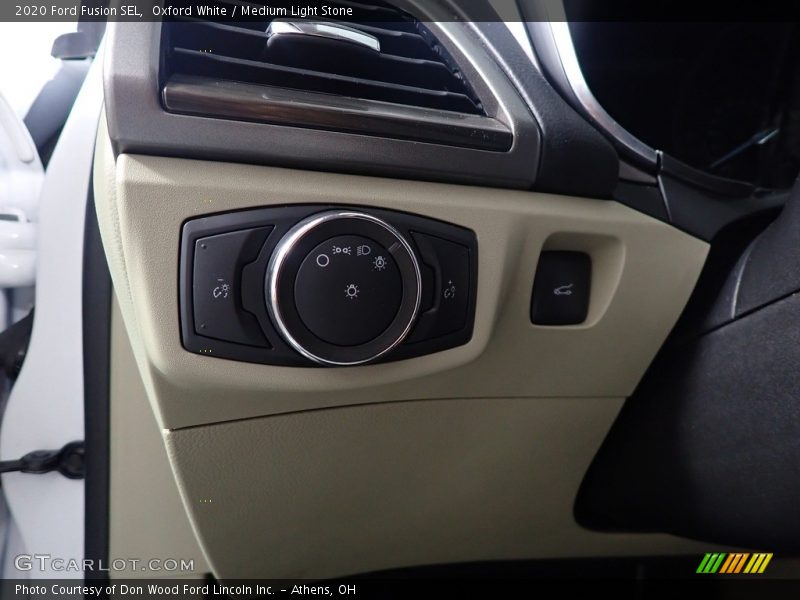 Oxford White / Medium Light Stone 2020 Ford Fusion SEL