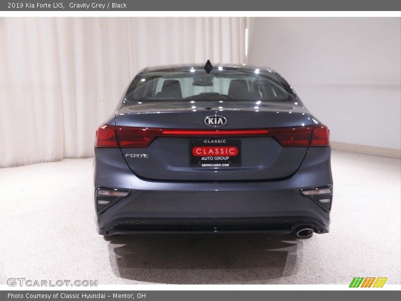 Gravity Grey / Black 2019 Kia Forte LXS