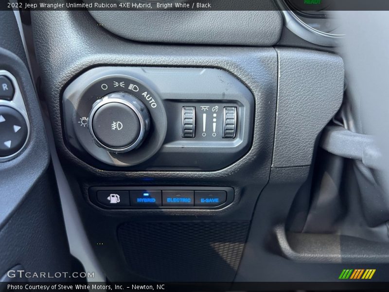 Bright White / Black 2022 Jeep Wrangler Unlimited Rubicon 4XE Hybrid
