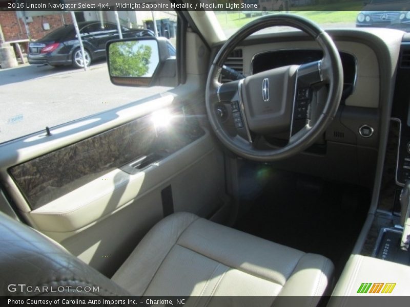 Midnight Sapphire Metallic / Medium Light Stone 2016 Lincoln Navigator Select 4x4