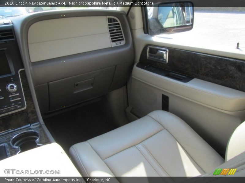 Midnight Sapphire Metallic / Medium Light Stone 2016 Lincoln Navigator Select 4x4