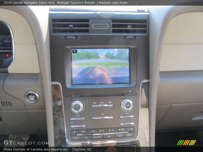 Controls of 2016 Navigator Select 4x4