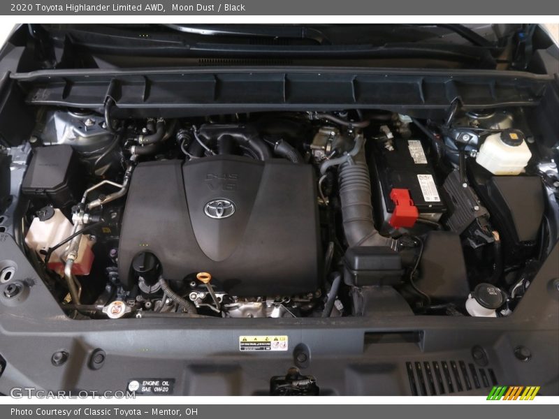 Moon Dust / Black 2020 Toyota Highlander Limited AWD