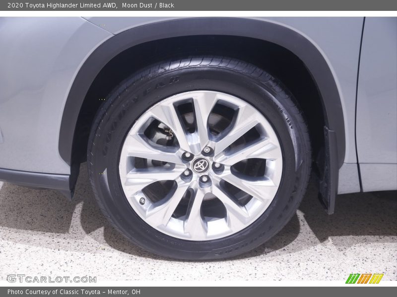 Moon Dust / Black 2020 Toyota Highlander Limited AWD