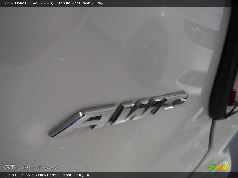 Platinum White Pearl / Gray 2022 Honda HR-V EX AWD