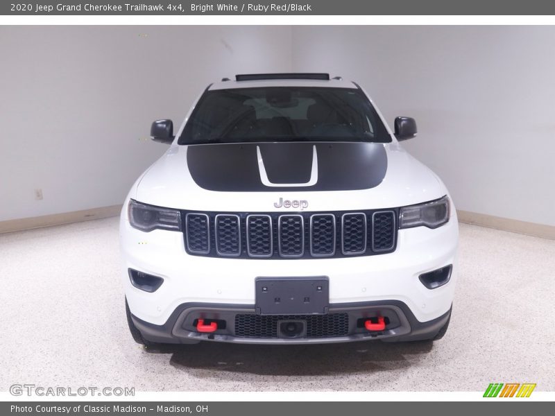Bright White / Ruby Red/Black 2020 Jeep Grand Cherokee Trailhawk 4x4