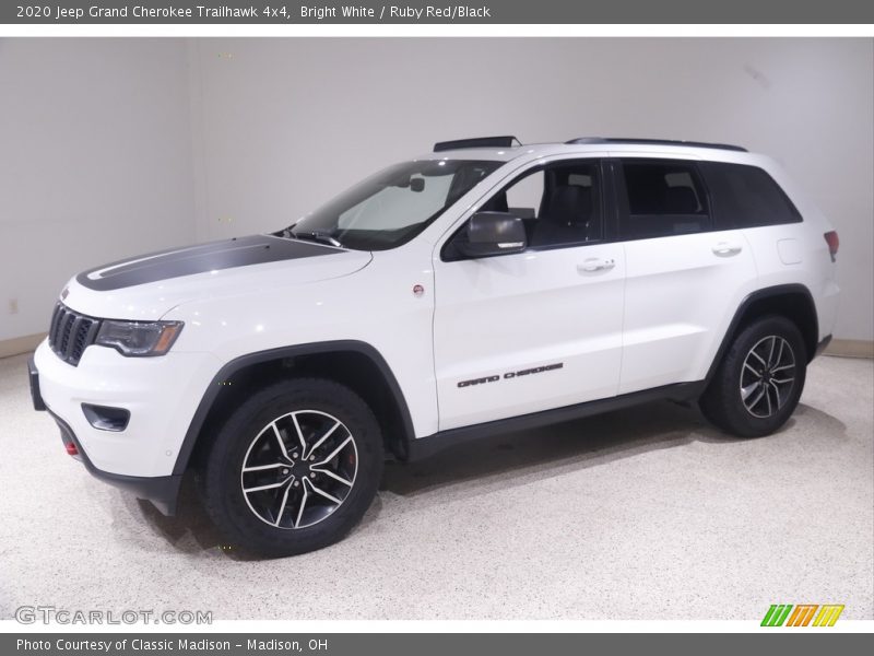 Bright White / Ruby Red/Black 2020 Jeep Grand Cherokee Trailhawk 4x4