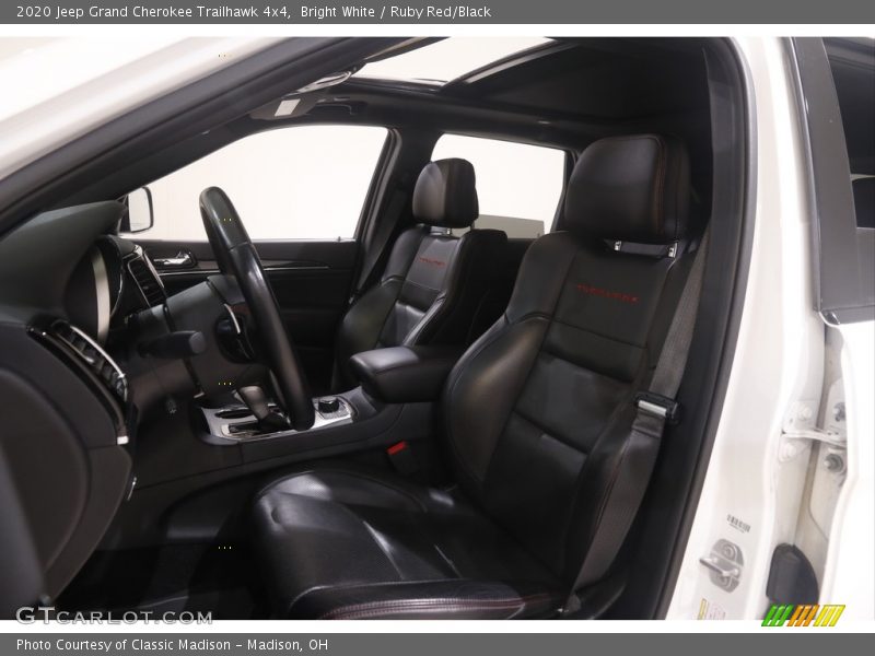 Bright White / Ruby Red/Black 2020 Jeep Grand Cherokee Trailhawk 4x4