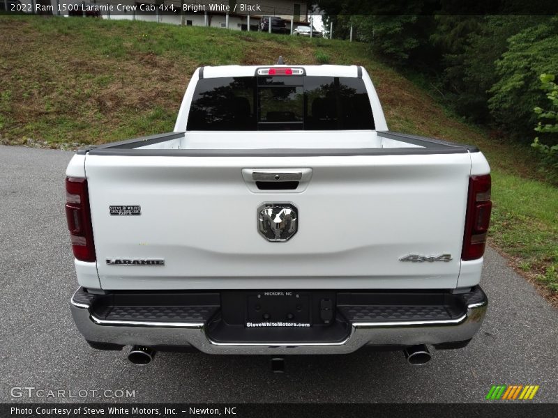 Bright White / Black 2022 Ram 1500 Laramie Crew Cab 4x4