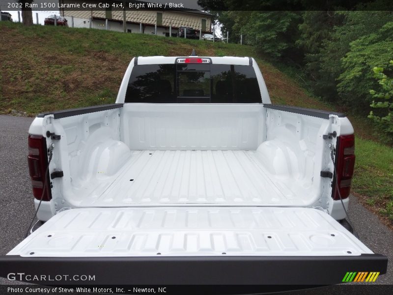Bright White / Black 2022 Ram 1500 Laramie Crew Cab 4x4