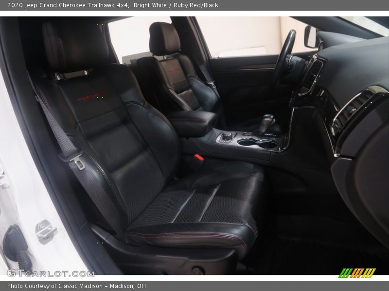 Bright White / Ruby Red/Black 2020 Jeep Grand Cherokee Trailhawk 4x4