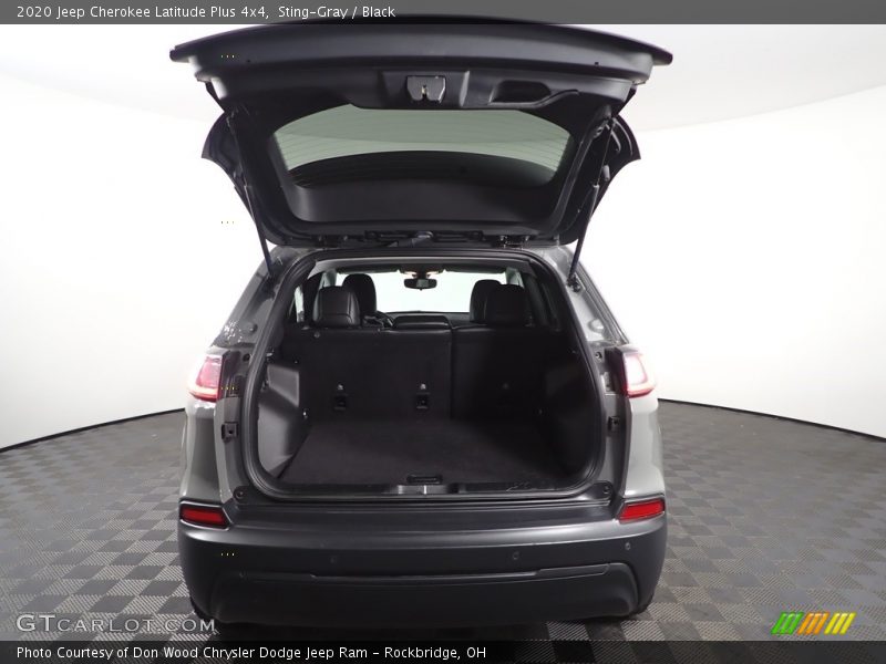 Sting-Gray / Black 2020 Jeep Cherokee Latitude Plus 4x4