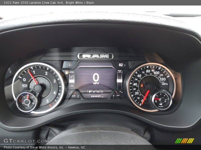 Bright White / Black 2022 Ram 1500 Laramie Crew Cab 4x4
