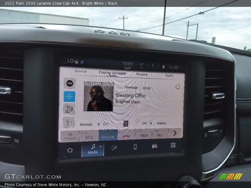Bright White / Black 2022 Ram 1500 Laramie Crew Cab 4x4