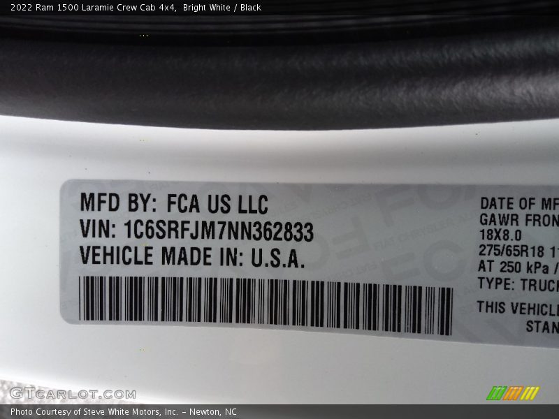 Bright White / Black 2022 Ram 1500 Laramie Crew Cab 4x4